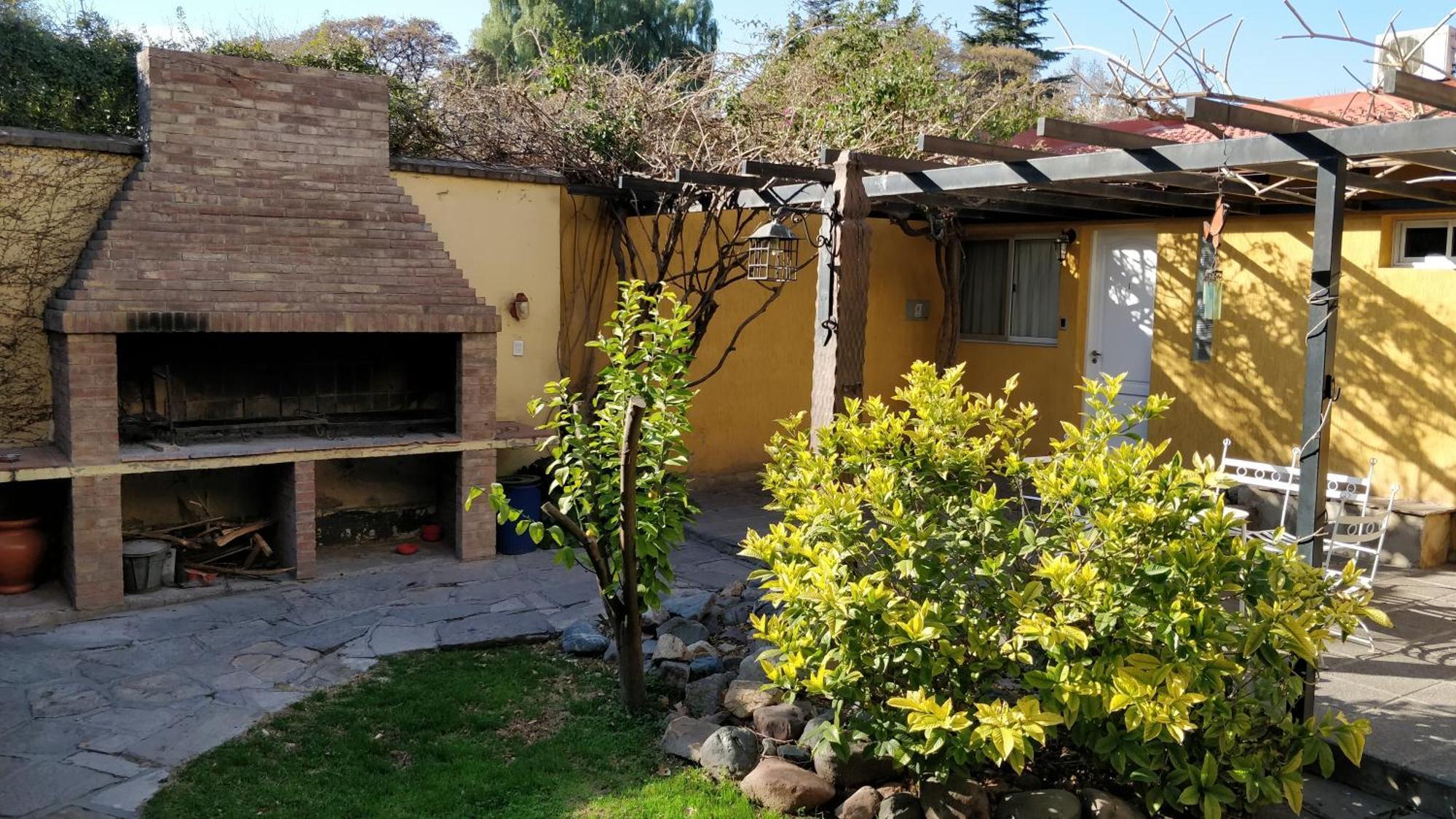 Alamo Hostel & Suites ميندوزا المظهر الخارجي الصورة