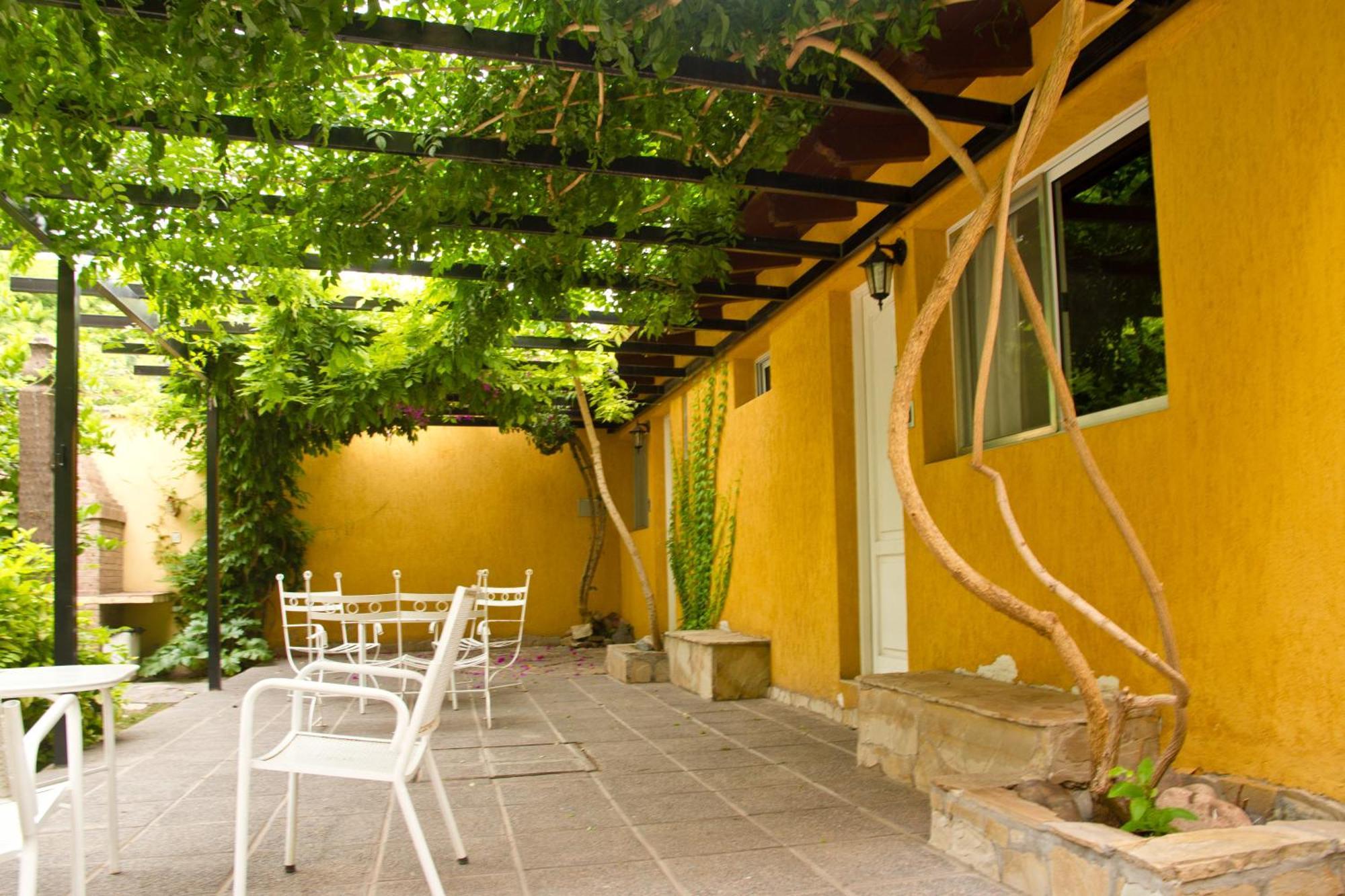 Alamo Hostel & Suites ميندوزا المظهر الخارجي الصورة